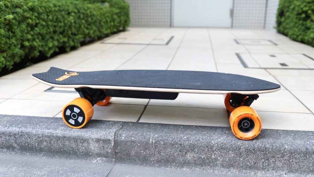 Can You Bring Electric Skateboards on Planes Guidelines on Bringing Electric Skateboards to Flights